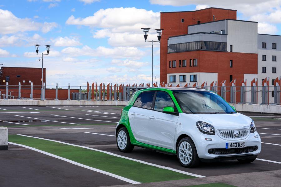  Smart ForFour Prime Electric Drive (W453) 2017 года  (UK) (фото 21 из 23)